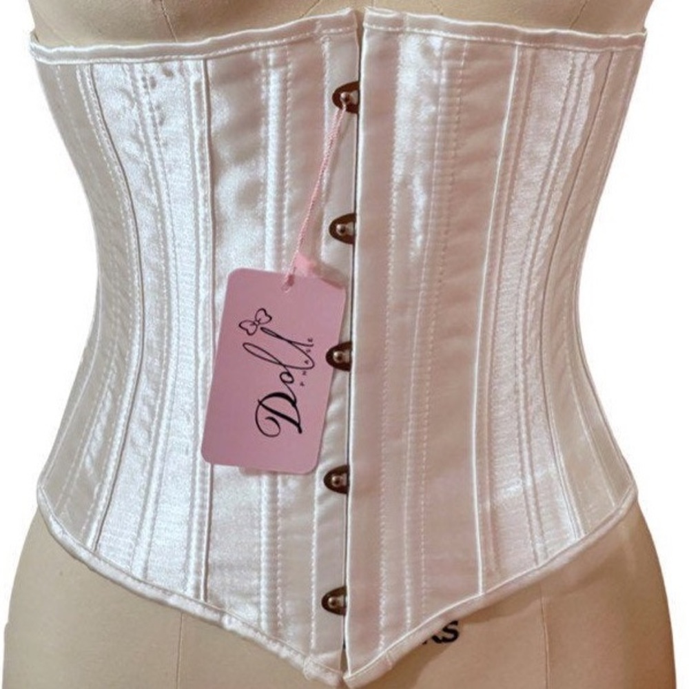 28 Steel Boned Laced Corset